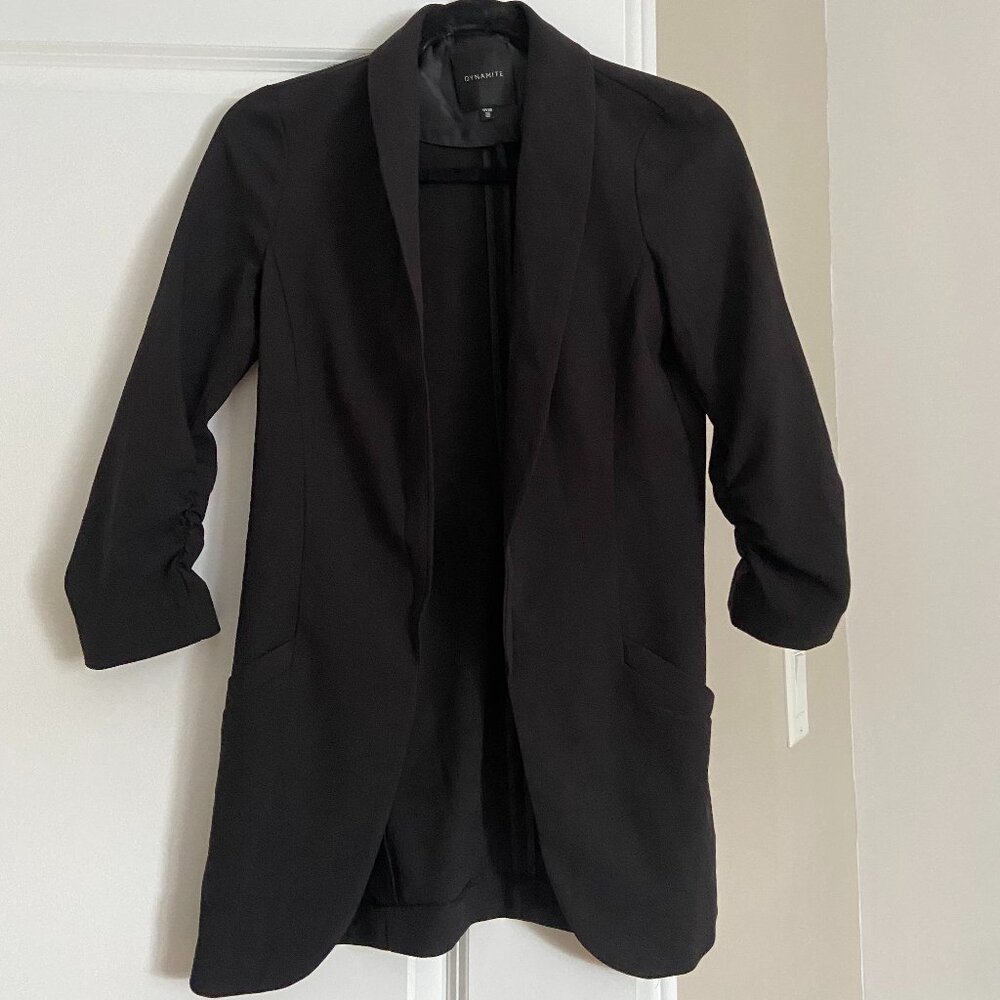 3/4 sleeve black blazer